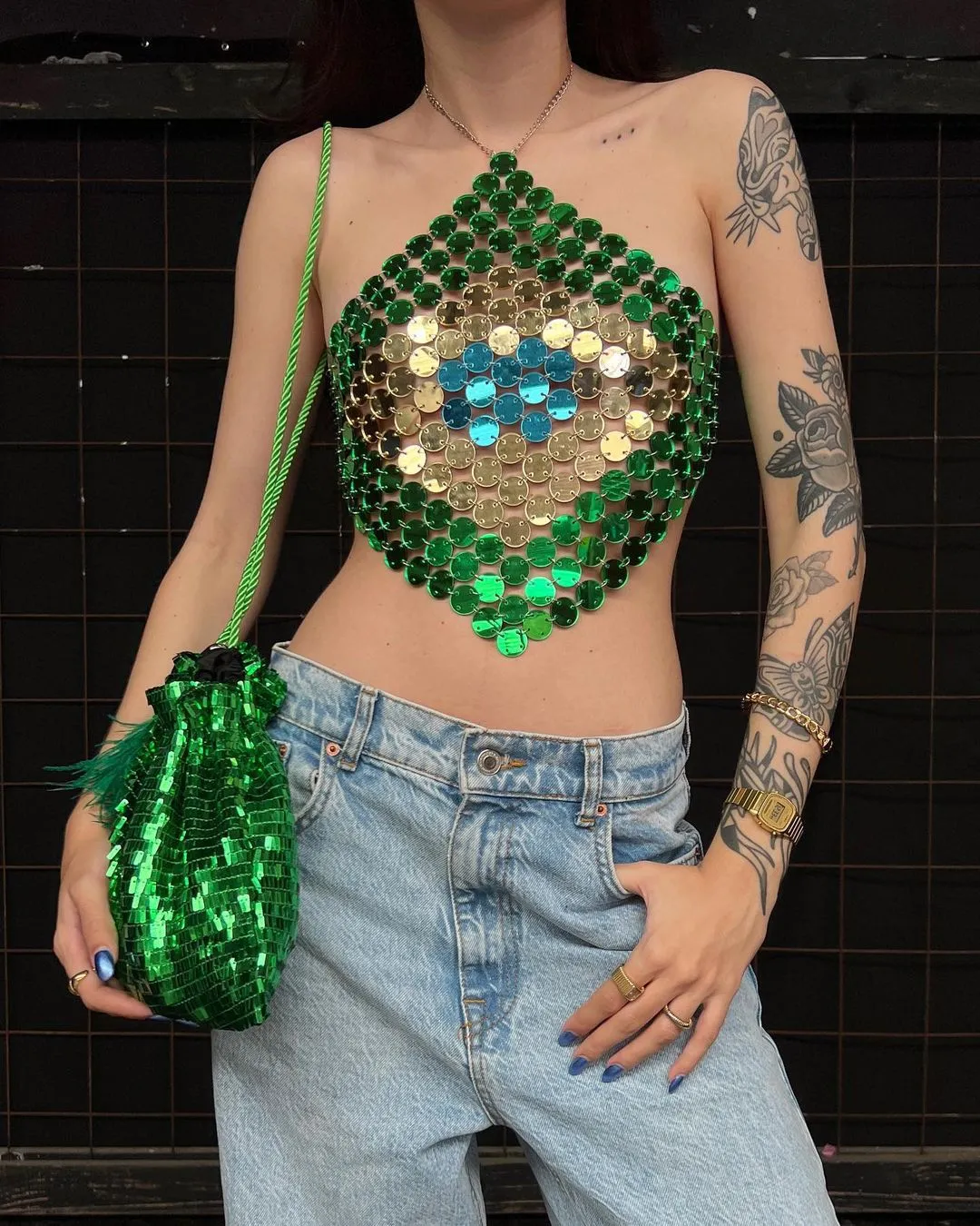 Damen Sexy Halter Rückenfrei Top Acryl Pailletten Patchwork Camisole Club Party Rave Kurze Weste Crop Top Fashion Top