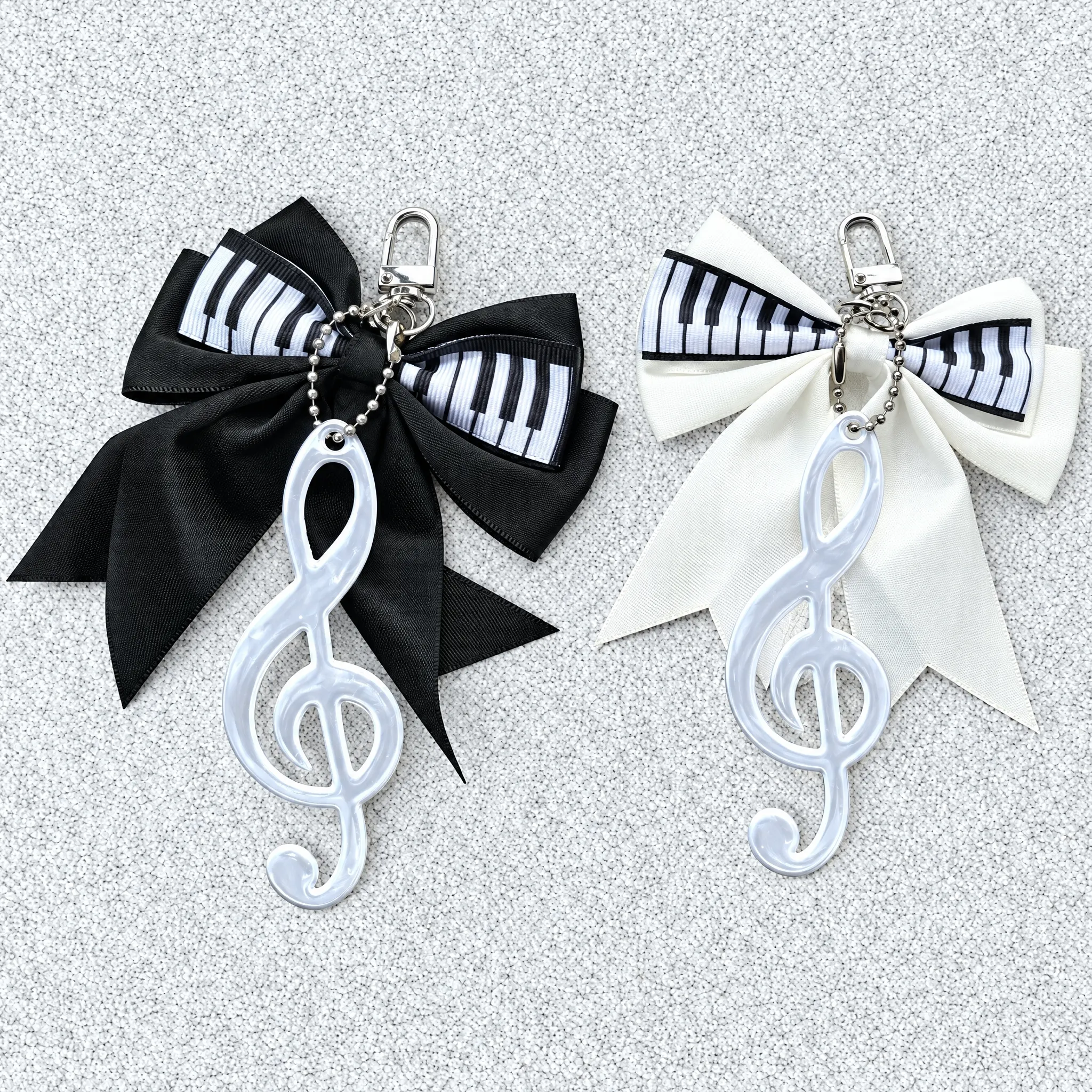 Süße Schleife Klaviertaste Musiknote Schlüsselanhänger Taschenanhänger Polyester Stoff Süßer Schlüsselring Damen Tägliches Zubehör