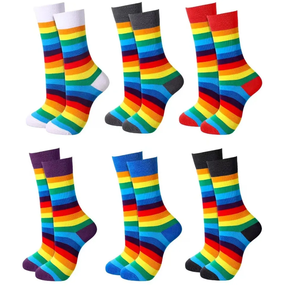 Chaussettes Ras du Cou Rayées Arc-en-ciel Unisexe Mélange de Polyester Coloré Chaussettes de Sport Décontractées pour Hommes et Femmes