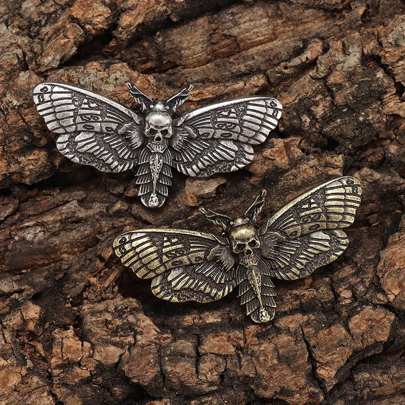 Gothic Skull Moth Brooch Pin For Women Men Antique Gold Silver Alloy Insect Brooch For Halloween Party Dark Punk Jewelry