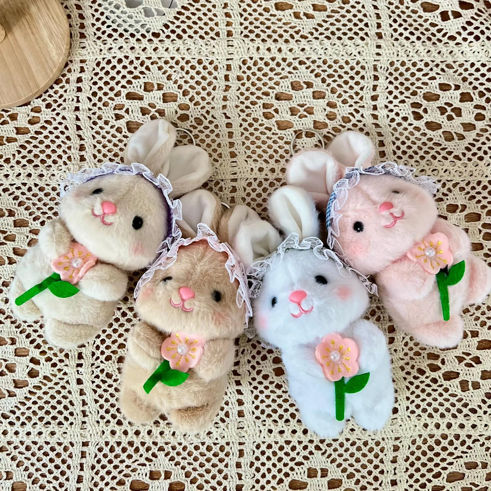 Pastoraal Pluche Konijn Met PP Katoenen Vulling Bloem Sleutelhanger Tas Hanger Schattig Knuffeldier Decoratie Cadeau Vrouwen Kinderen