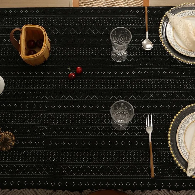 Vintage Rectangular Lace Tassel Tablecloth Elegant Polyester Retro Cutout Table Runner For Party Wedding Banquet Dining Home Decor