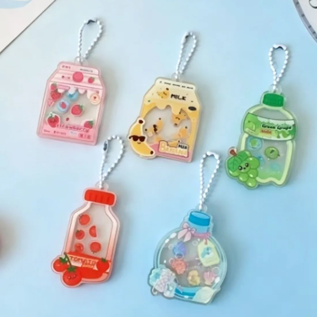 Portachiavi Bottiglia Soda Acrilico Liquido Scuotitore Carino Fragola Banana Latte Ciondolo Borsa Cartone Animato Ornamento Zaino Regalo Charm Bottiglia