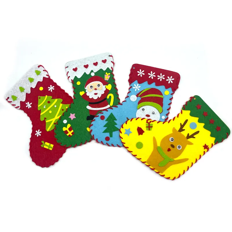 Kids DIY Handmade Christmas Sock Kit Non-Woven Fabric Educational Toy Santa Claus Snowman Reindeer Pattern Festive Decor