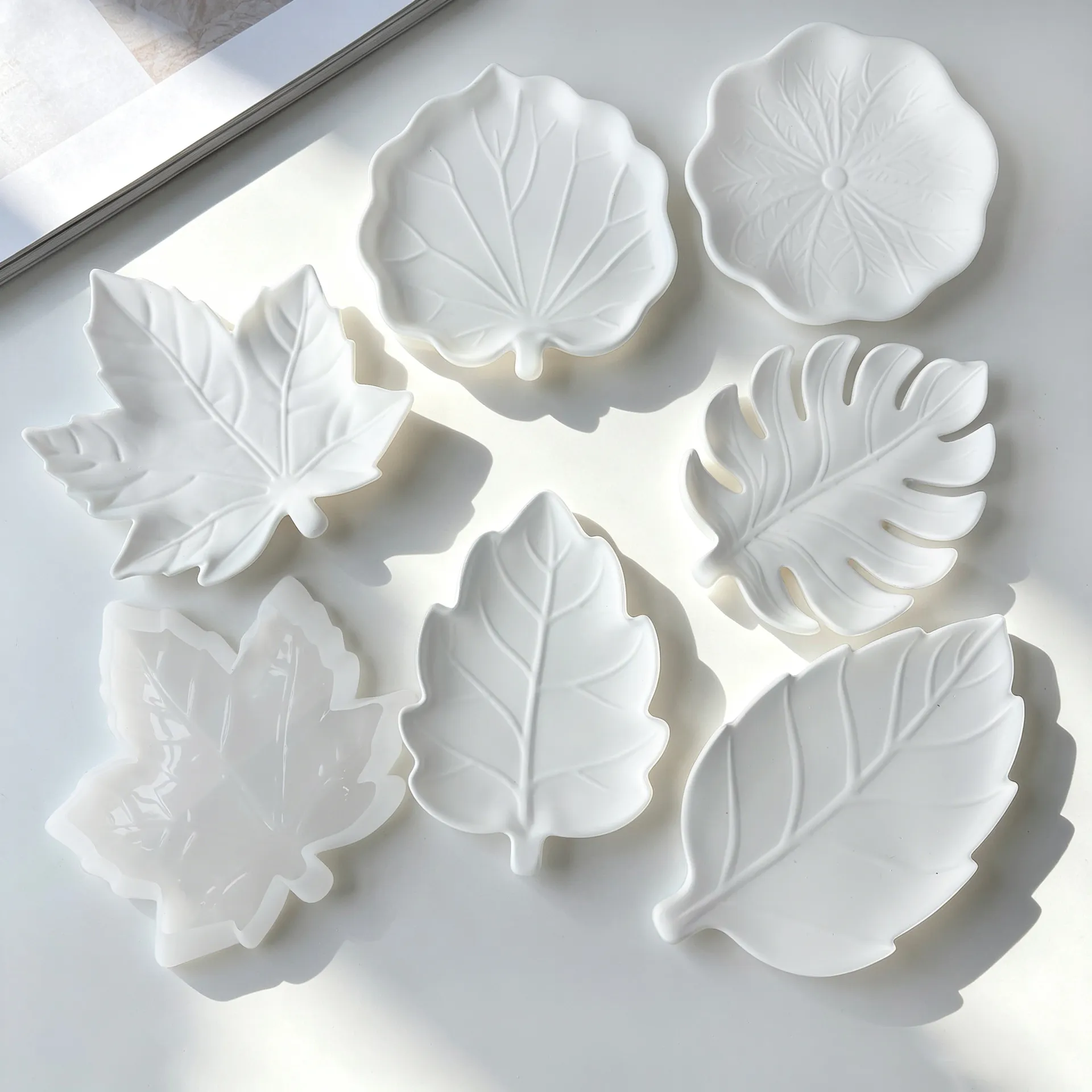 Stampo in Silicone a Forma di Foglia per Sottobicchieri in Resina Fai-da-Te Vassoio Porta Gioielli Acero Monstera Foglia Gesso