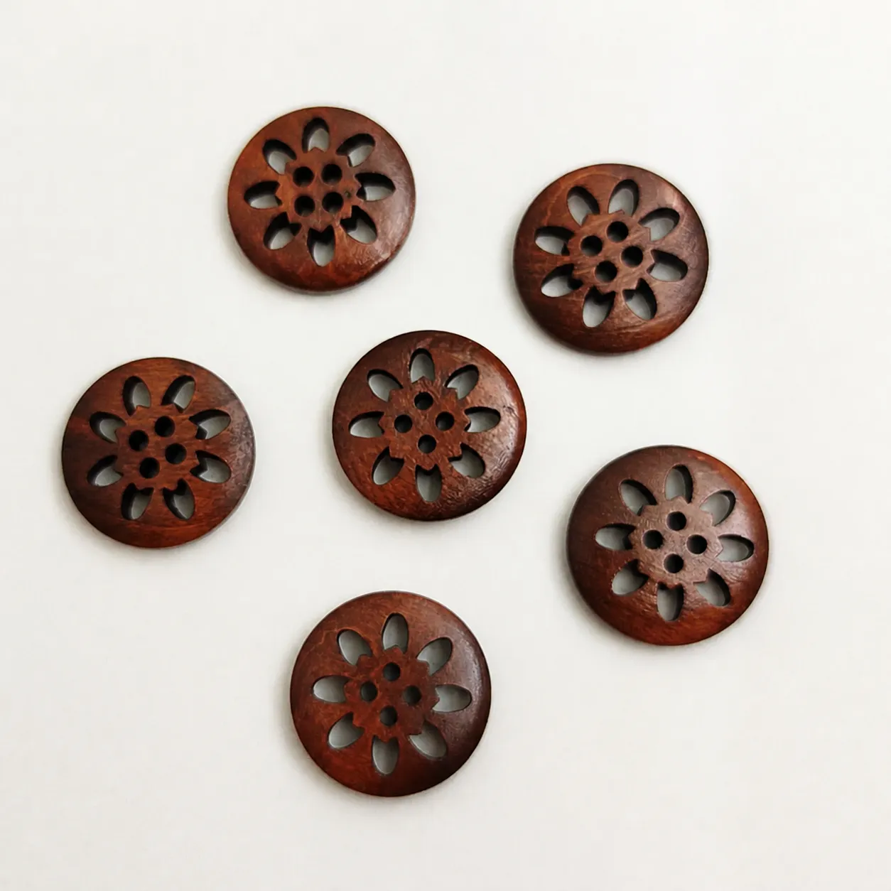 Vintage Coffee Wood Chrysanthemum Buttons Hollow Flower Decorative Sewing Buttons For Shirts Windbreakers Shoes DIY Accessories