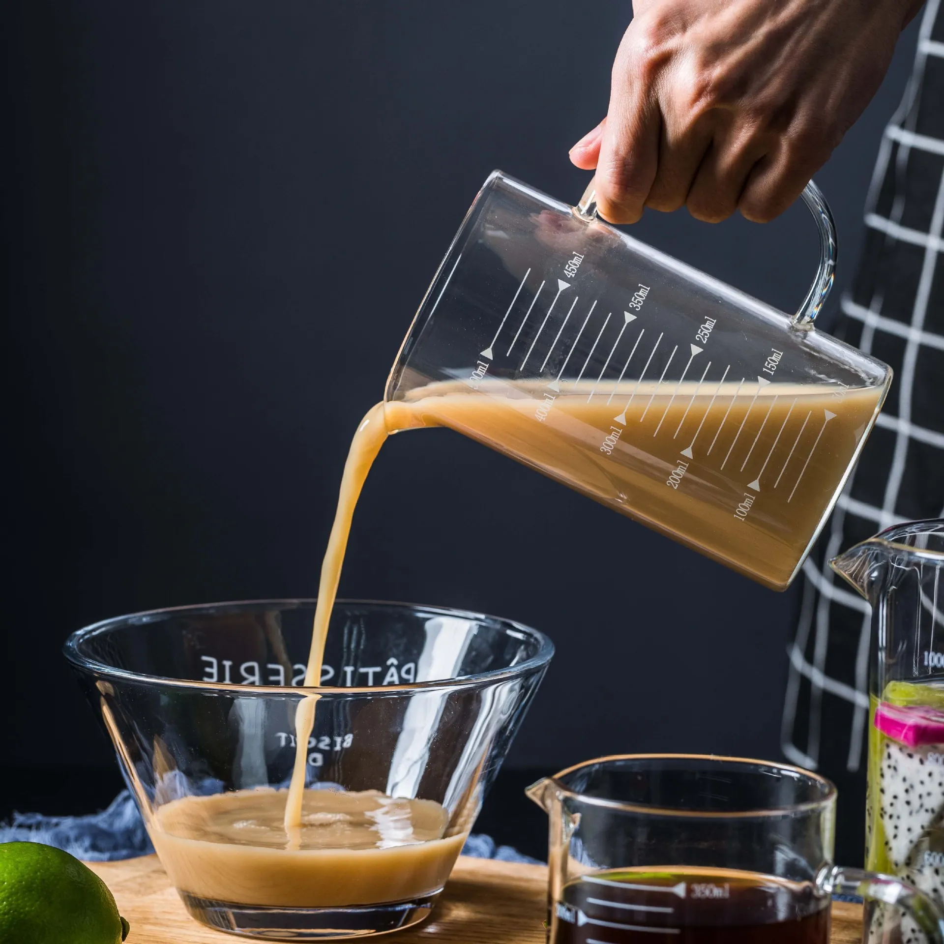 Borosilicate Glass Measuring Cup Heat Resistant Beaker Jug With Scale Handle For Kitchen Baking Cooking Coffee Milk
