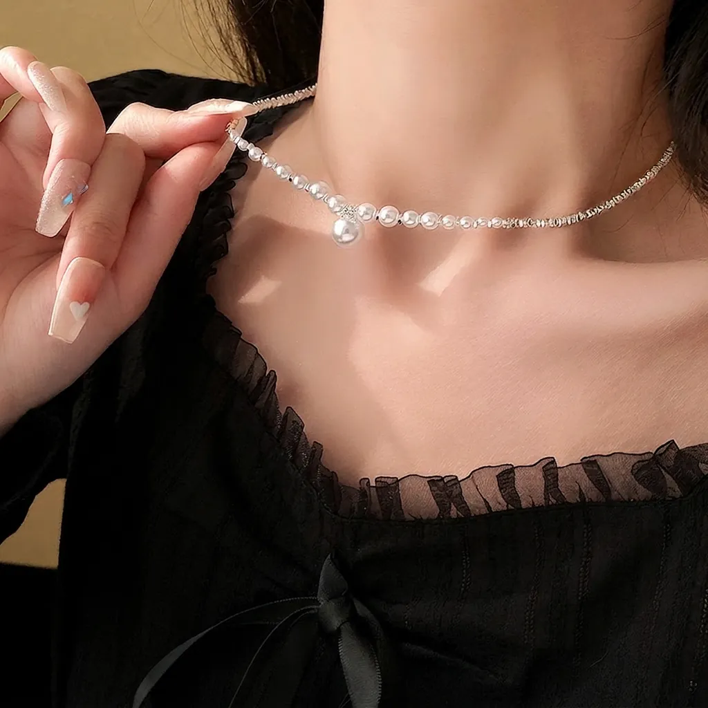 Künstliche Perlenanhänger Halskette Mit Silberfarbenen Facettierten Künstliche Perlen Und Zirkon Minimalistische Elegante Schlüsselbeinkette