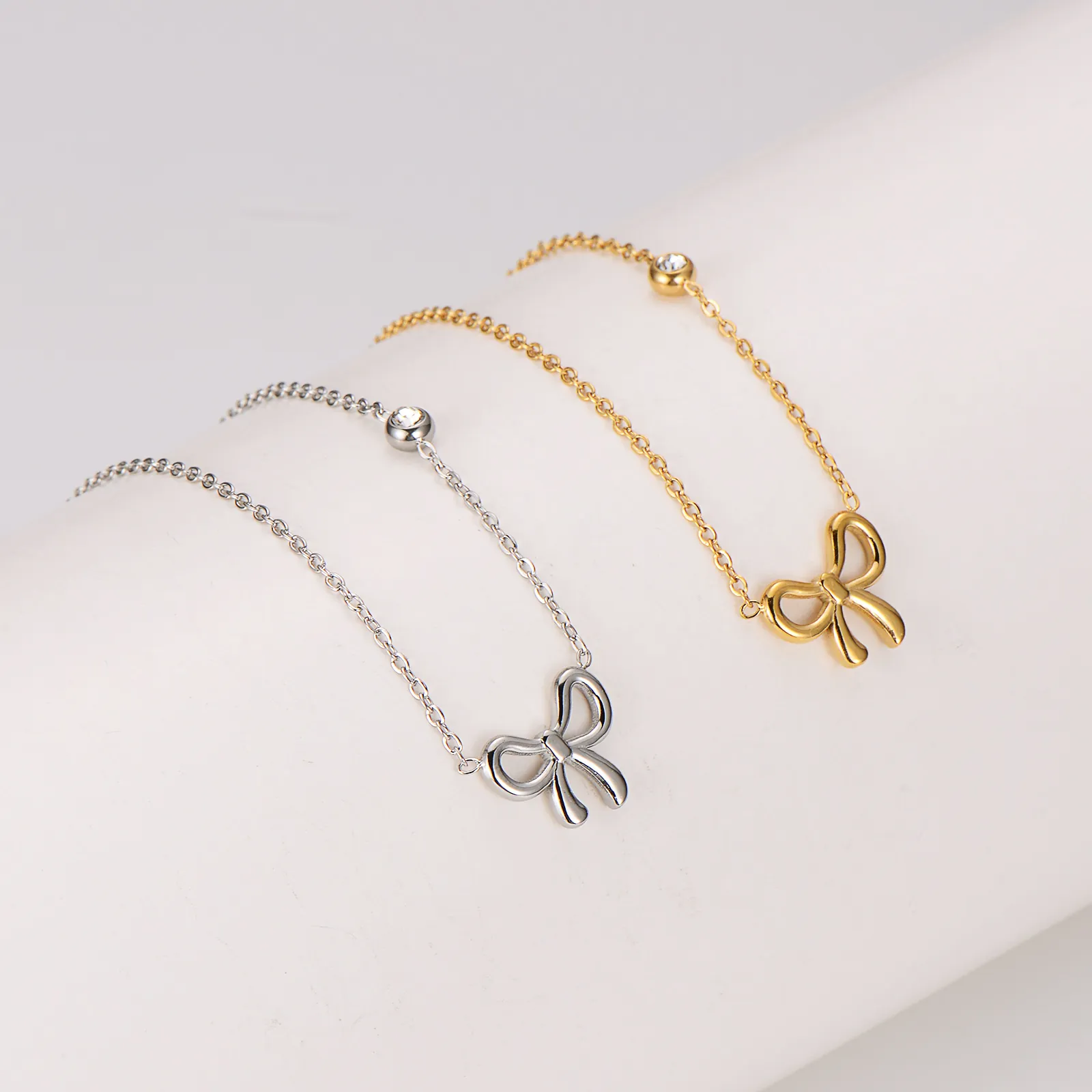 Elegant Bowknot Pendant Necklace Stainless Steel With Rhinestone Fashion Clavicle Chain For Women Jewelry Gift