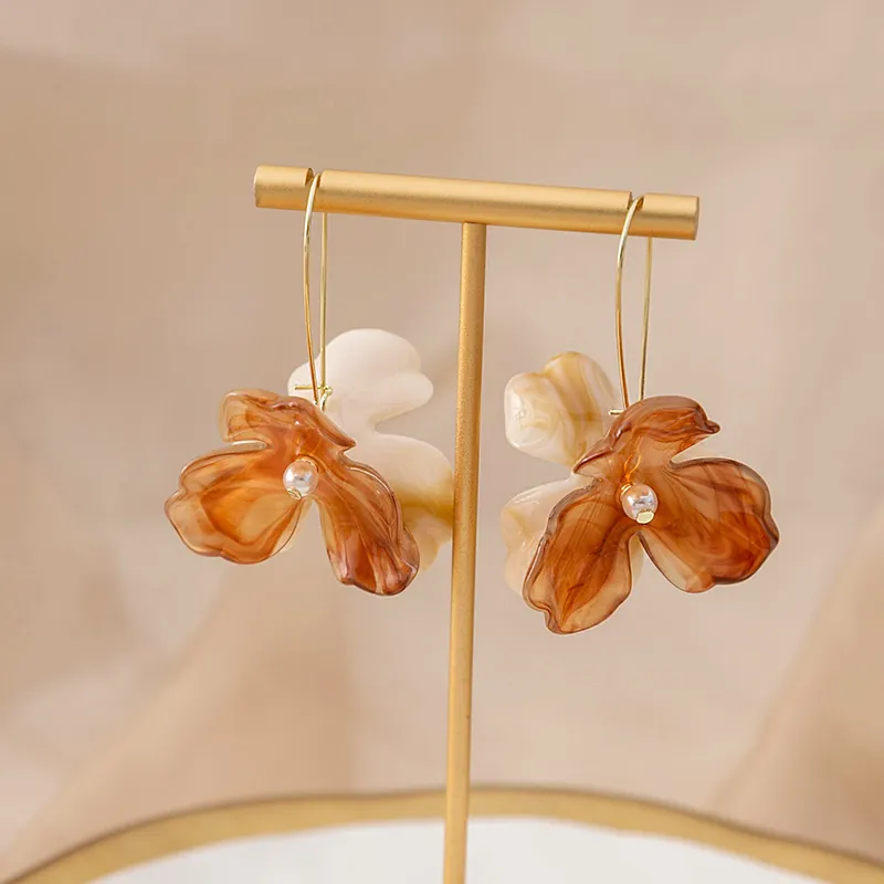 Retro Flower Petal Dangle Earrings Resin Amber Marble Texture Alloy Faux Artificial Pearl Elegant Jewelry For Women