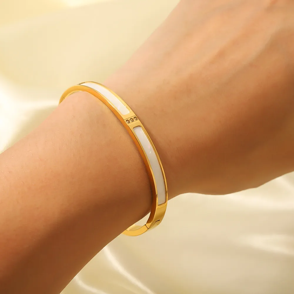 Armreif Armband 18K Vergoldet Edelstahl Weißer Muschel Inlay Rhinestone Minimalistischer Schmuck Für Frauen