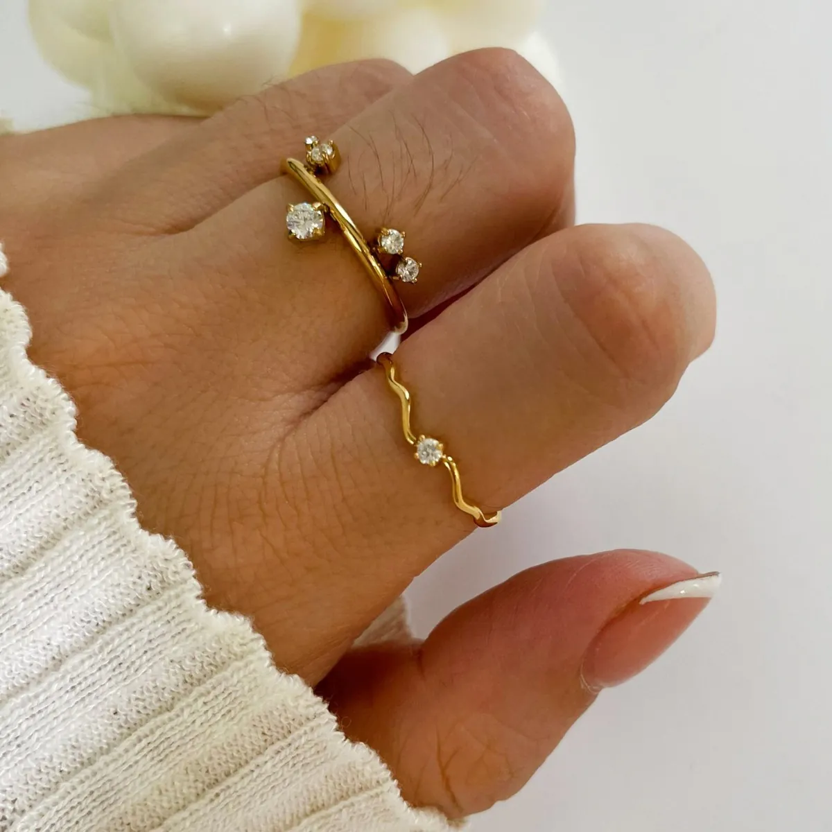 Minimalist 18K Gold Plated 316L Stainless Steel Ring With Zircon Waterproof Wavy Band For Women Light Luxury Fashion
