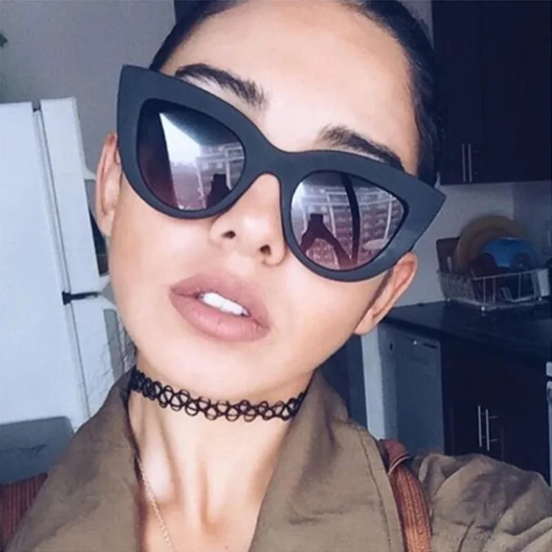 Vintage Cat Eye Sunglasses Oversized Fashion Retro UV400 Protection Plastic Frame Shades For Women Men