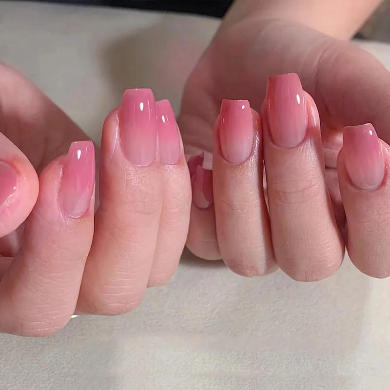 Pink Gradient Press On Nails Glossy Ombre Short Coffin Ballet Shape Artificial False Nails For Women