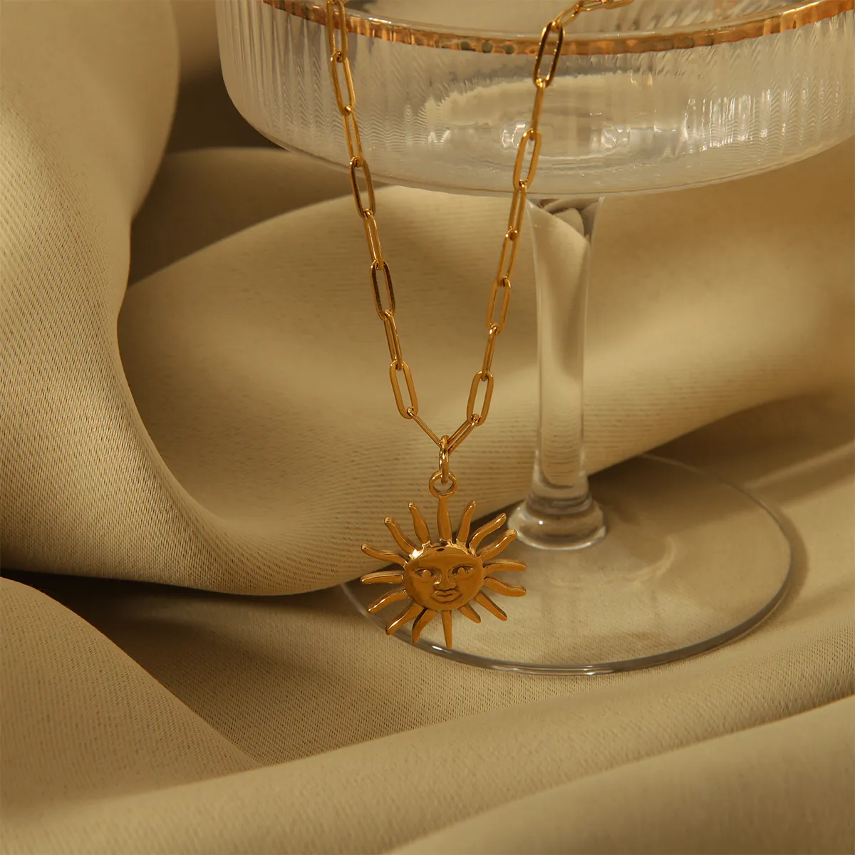 Sun Face Pendant Necklace Vintage 18K Gold Plated Stainless Steel Paperclip Link Chain Retro Jewelry For Women