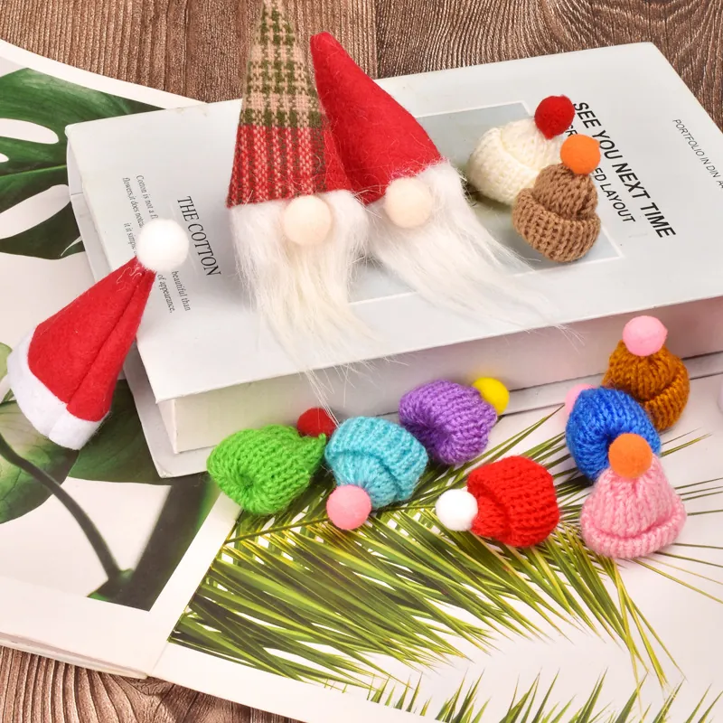 Mini Christmas Hats Gnome Toppers Knitted Tiny Caps For DIY Crafts Bottle Lollipop Covers Non-Woven Fabric Yarn Colorful