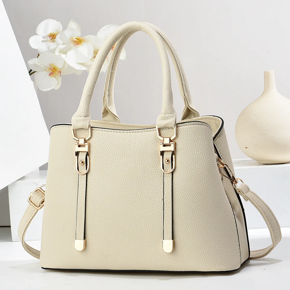 Women Pebbled PU Leather Handbag Elegant Minimalist Shoulder Crossbody Bag Gold Hardware Multi Functional Daily Fashion