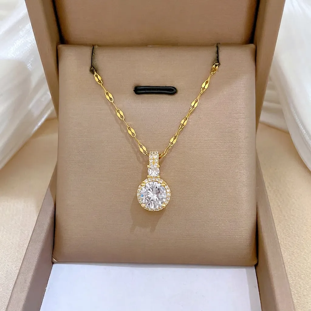 Runde Halo Zirkon Anhänger Halskette Titanstahlkette Kupfer Vergoldet Luxus Elegant Funkelnder Schmuck Für Frauen
