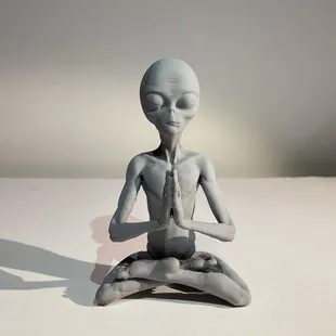 Figurine Extraterrestre Méditation Résine Gris Zen Yoga Pose Statues Pour Bureau Maison Jardin Décor
