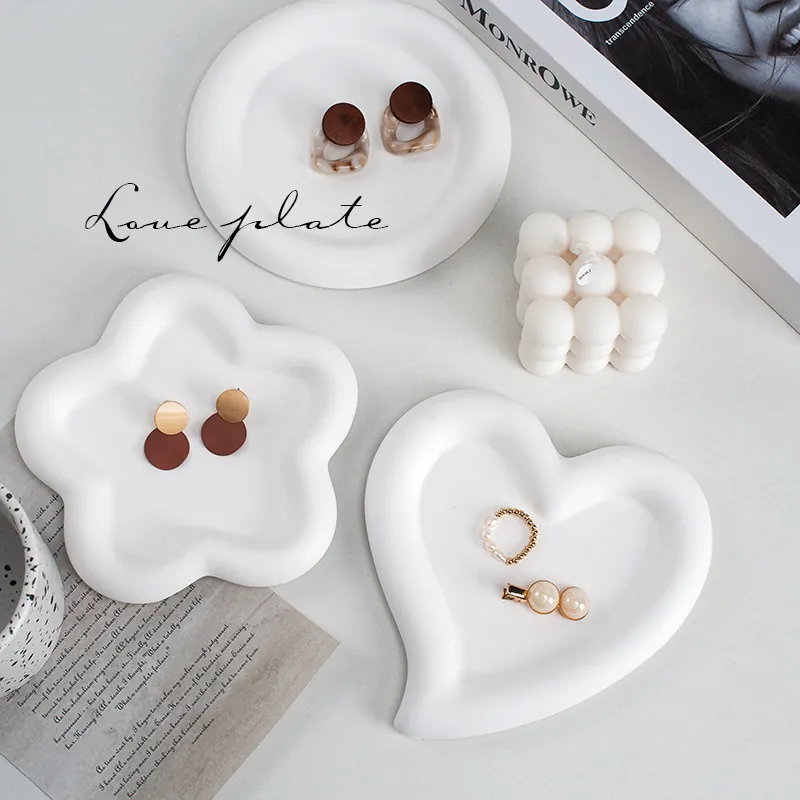 Minimalist Heart Flower Plaster Jewelry Storage Tray Dish Matte Ceramic Ring Earrings Organizer Desktop Photography Props