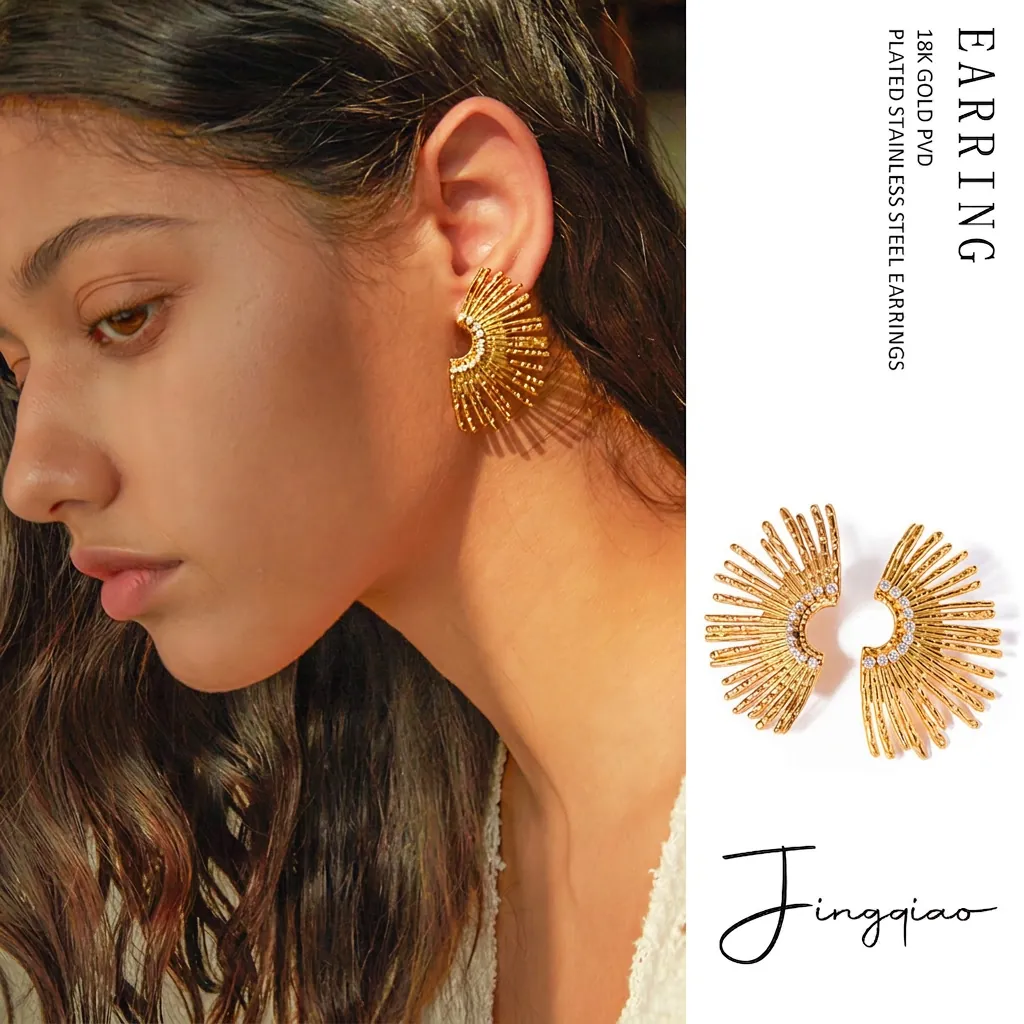 Fächerförmige Ohrstecker 18K Gold PVD Beschichtet Edelstahl Zirkonia Sonnenstrahl Geometrischer Schmuck Für Damen