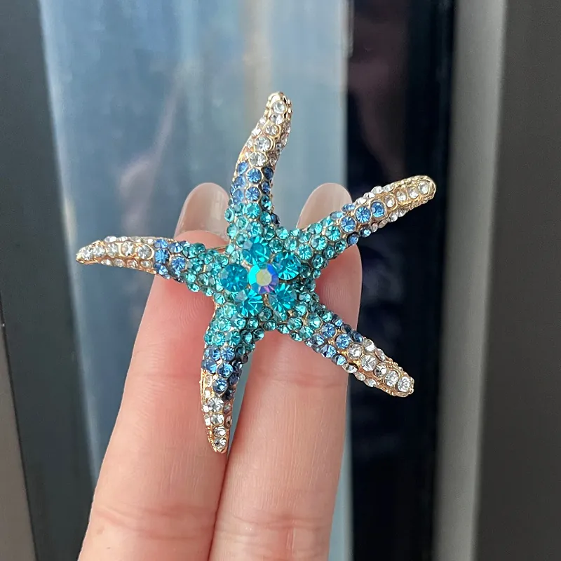 Vintage Rhinestone Starfish Brooch For Women Alloy Crystal Sea Star Pin For Suits Banquet Wedding Elegant Decorative Jewelry