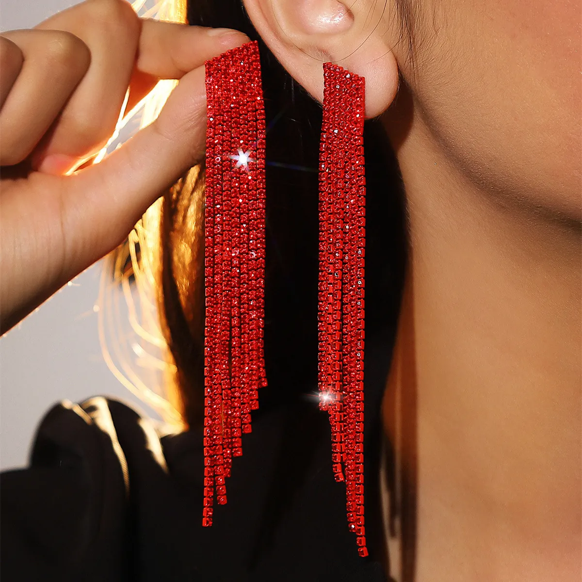 Elegant Red Rhinestone Long Tassel Earrings For Women High-End Sparkly Dangle Earrings With Stainless Steel Post Party Wedding Jewelry