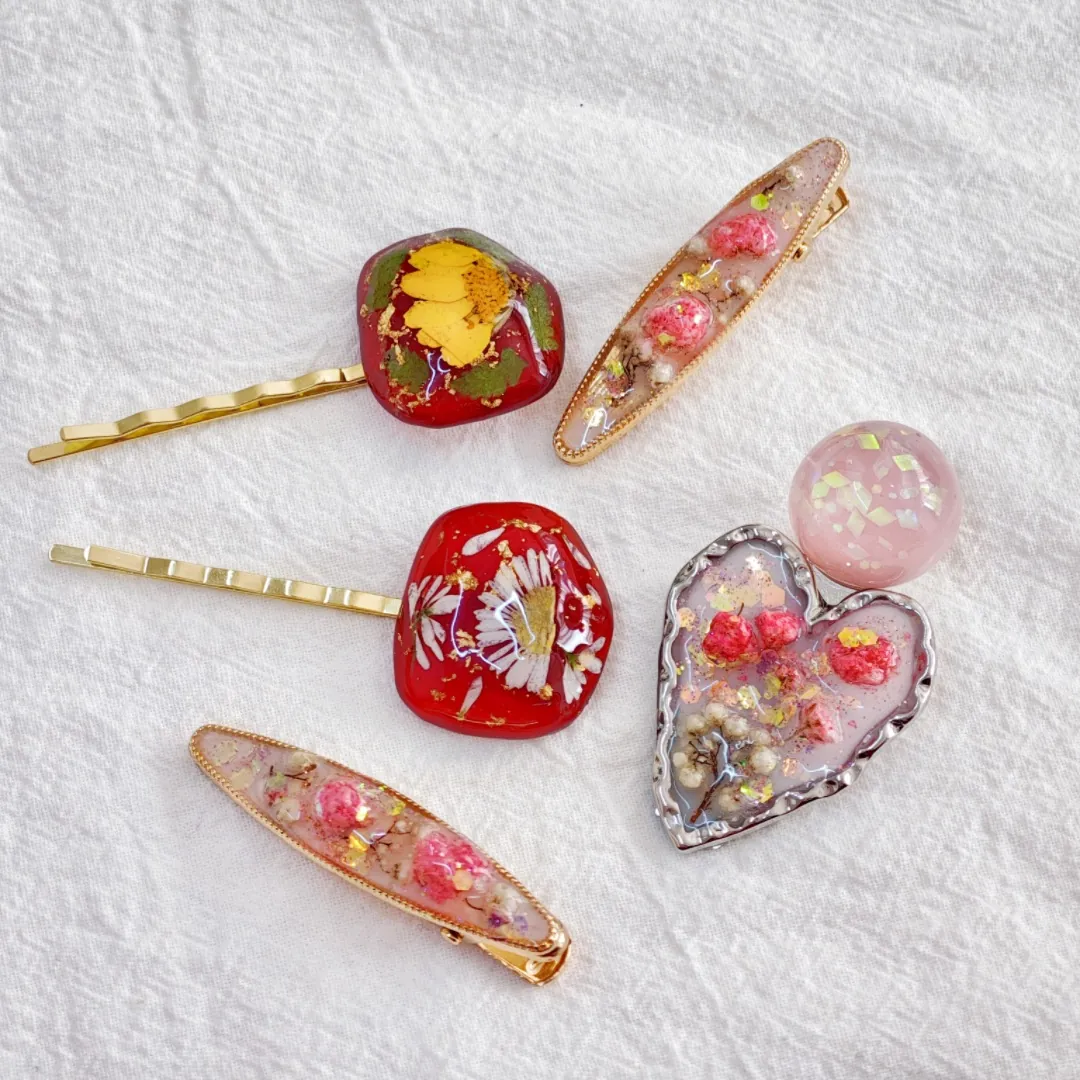 Handmade Resin Hair Clips Real Dried Flower Gold Foil Duckbill Side Clips Korean Style Women Hair Accessories