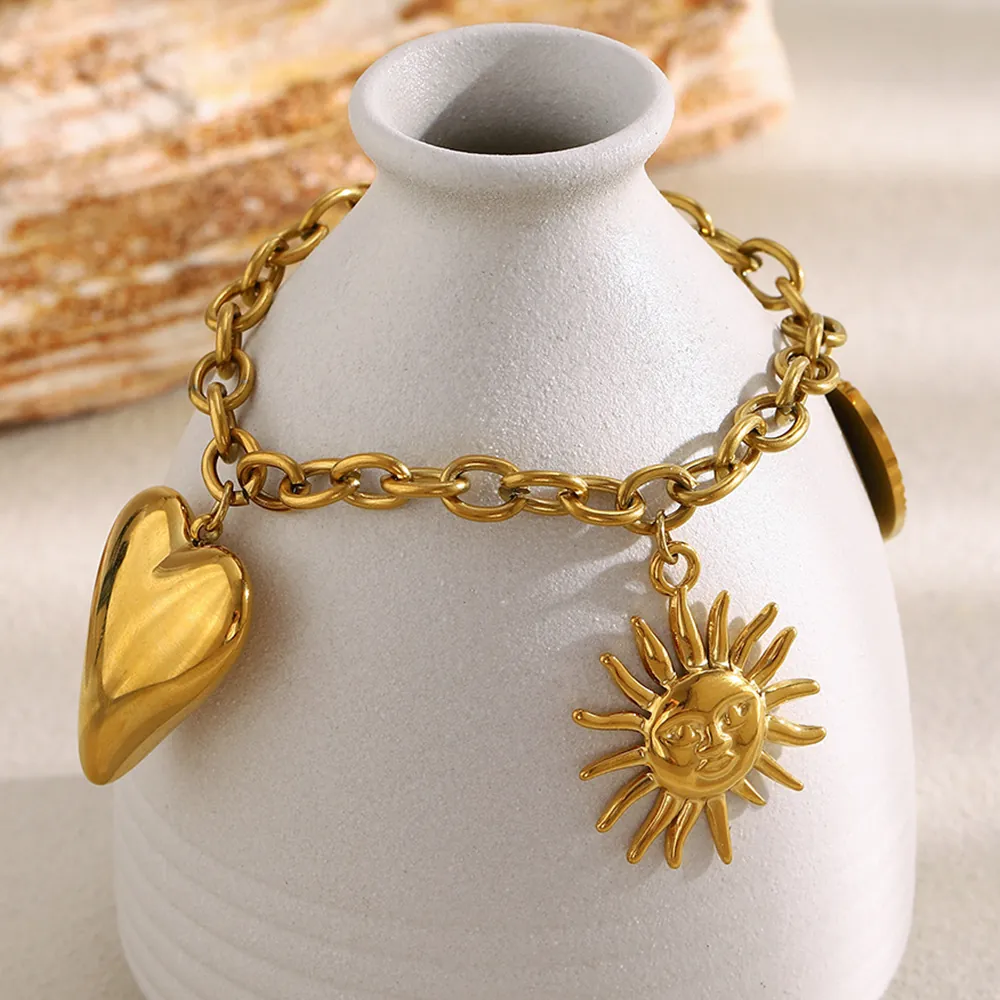 Gold Plated Stainless Steel Chunky O-Chain Bracelet With Sun Face And Heart Pendants Vintage Fashion Jewelry For Women