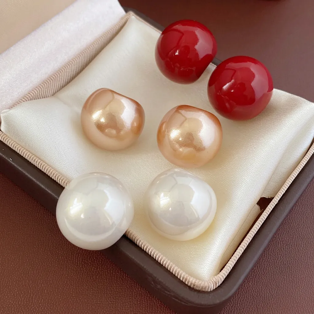 Runde Kunstperlen Ohrstecker Mit Silbernem Ohrstift Große Kugel Glänzend Mode Einfacher Stil Damen Schmuck Elegante Accessoires