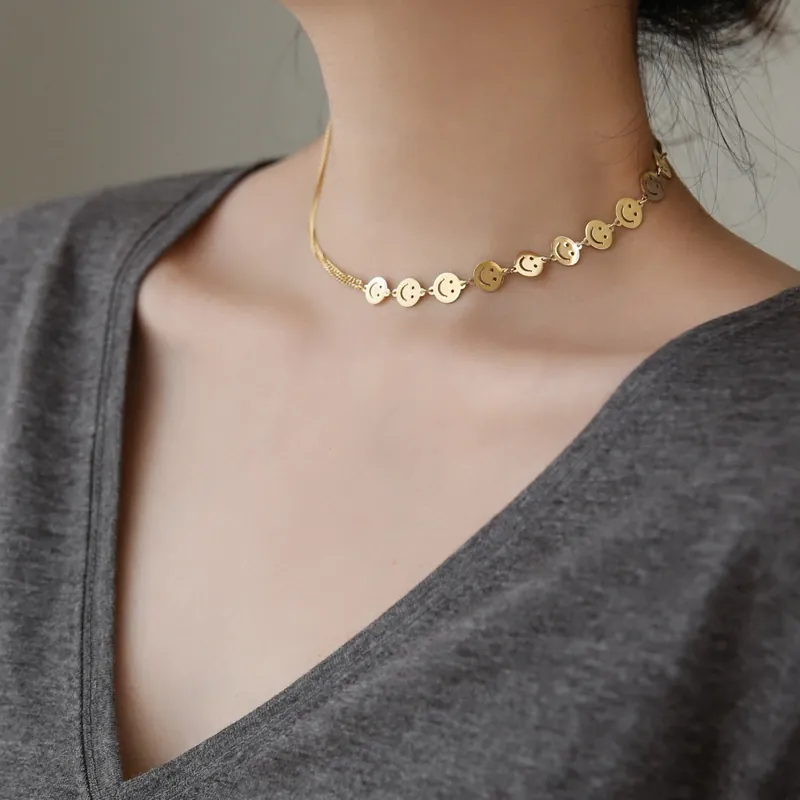 Smiley Face Choker Necklace Gold Plated Titanium Steel 316L Stainless Steel Minimalist Jewelry For Women