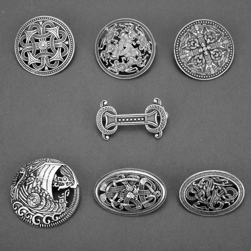 Vintage Viking Brooch Alloy Celtic Knot Amulet Shield Pin Nordic Mythological Jewelry For Cloak Scarf Coat Accessory