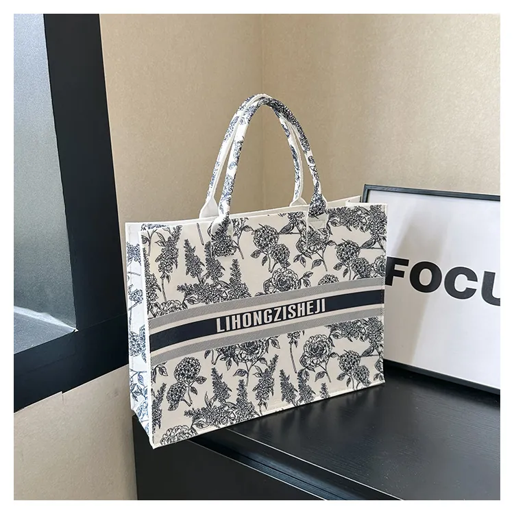Large Capacity Floral Print Tote Bag Vintage Chinoiserie Style Felt Handbag For Women Shoulder Bag For Travel Commute