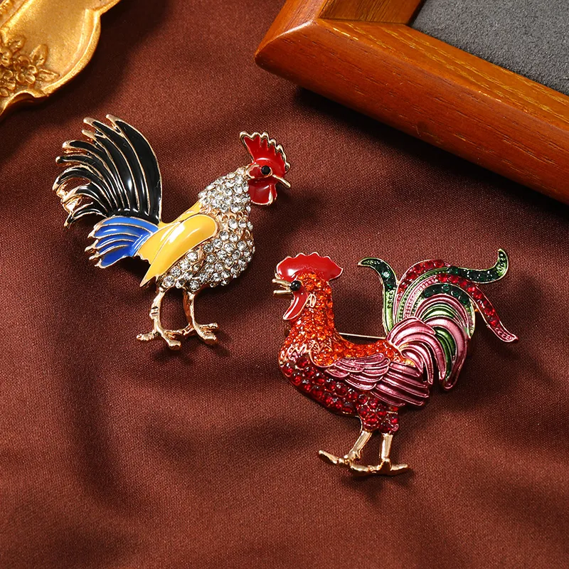 Vintage Rooster Brooch Pin For Women Exquisite Alloy Rhinestone Inlaid Enamel Glaze Animal Jewelry Accessory
