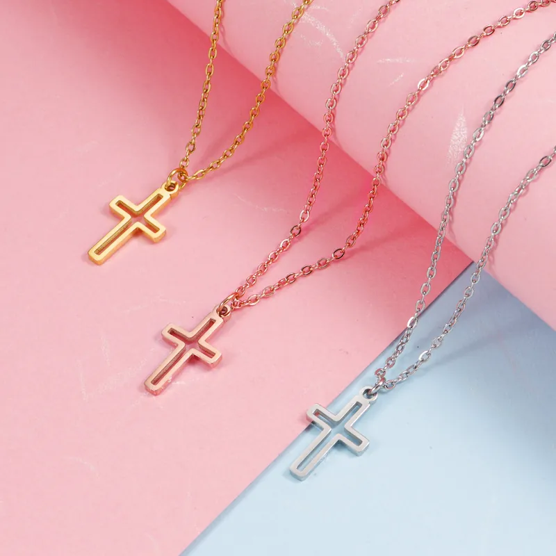 Collana Con Ciondolo A Croce Cava Acciaio Inossidabile 304 Placcato Oro 18K Lucidato A Specchio Gioielli Moda Donna Uomo