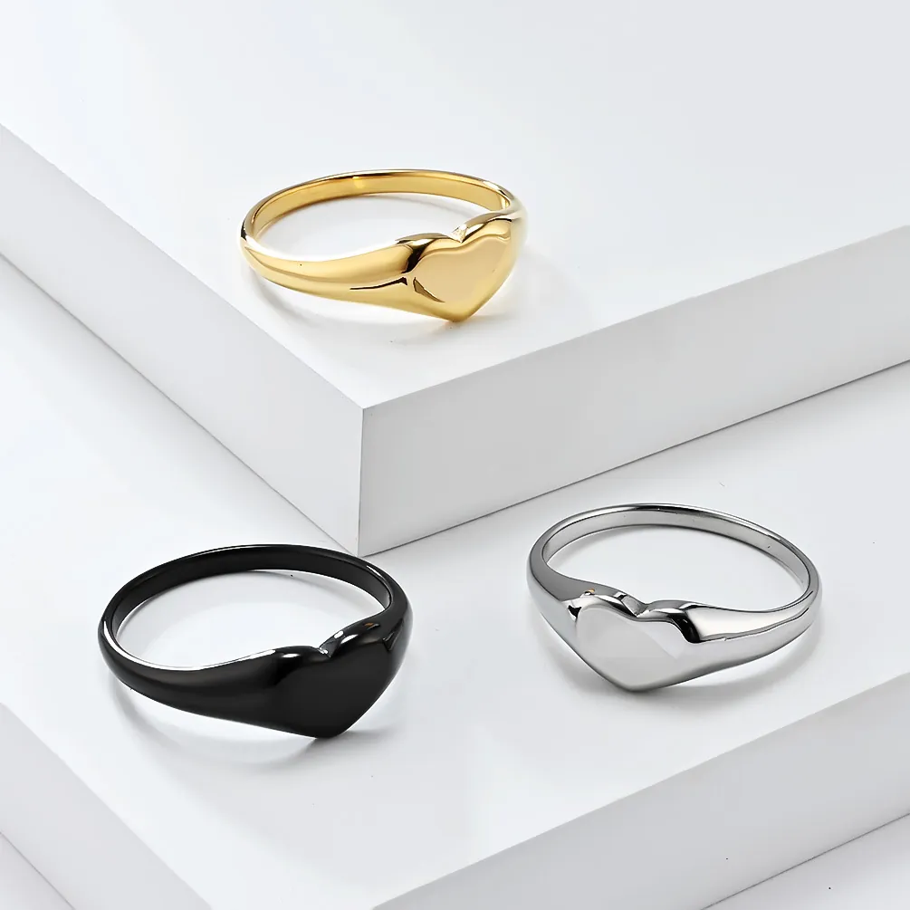 Minimalist Stainless Steel Heart Signet Ring For Women High Polished French Style Heart-Shaped Fashion Finger Ring Jewelry