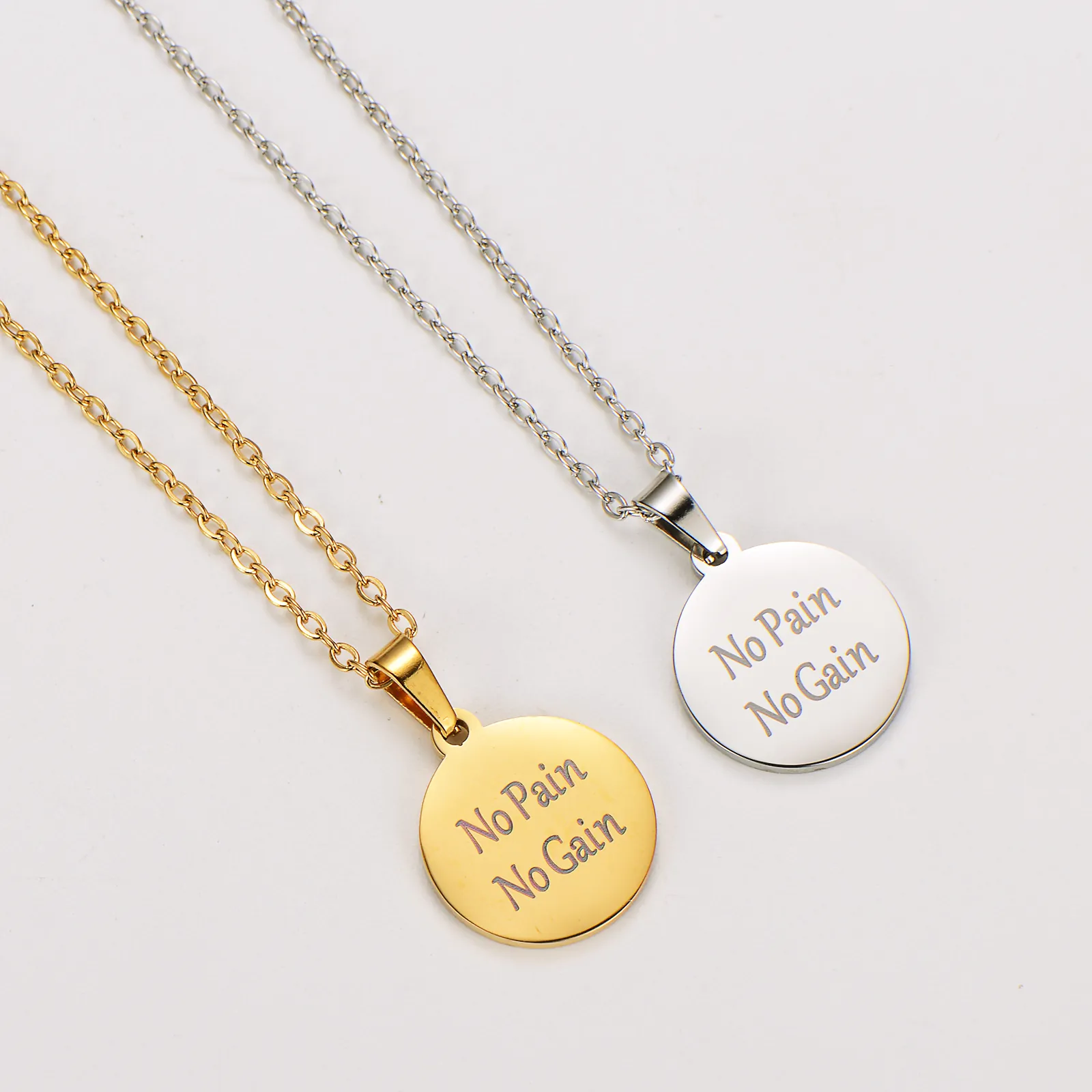No Pain No Gain Pendant Necklace 304 Stainless Steel Round Engraved Inspirational Fitness Jewelry For Men Women
