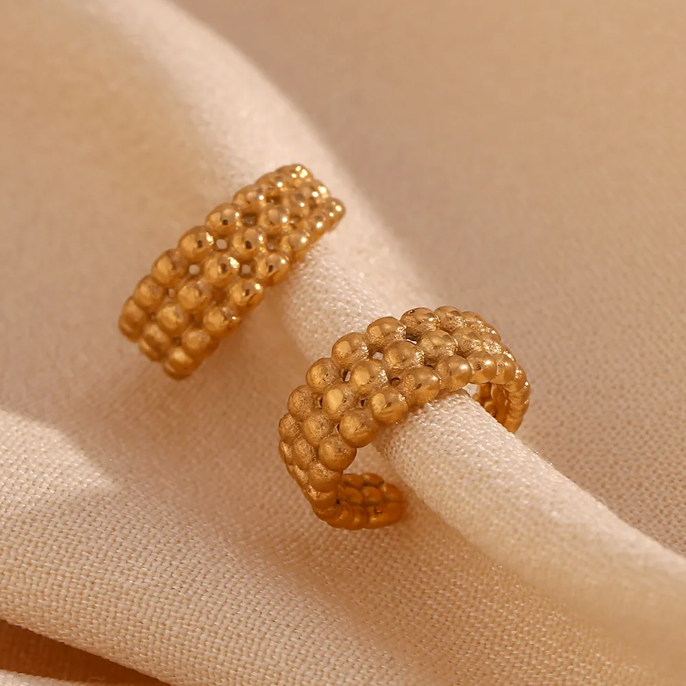 Mode Acier Inoxydable Plaqué Or 18K Trois Rangs de Perles Manchette d'Oreille en Forme de C Boucles d'Oreilles à Clip pour Femme Bijoux