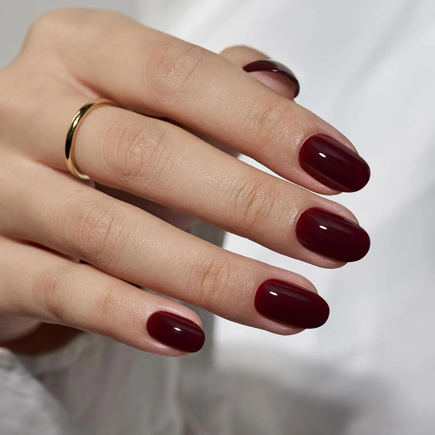 Burgundy Glossy Oval Press On Nails For Women Minimalist Solid Color Wine Red Artificial Fake Nails With Glue Tool