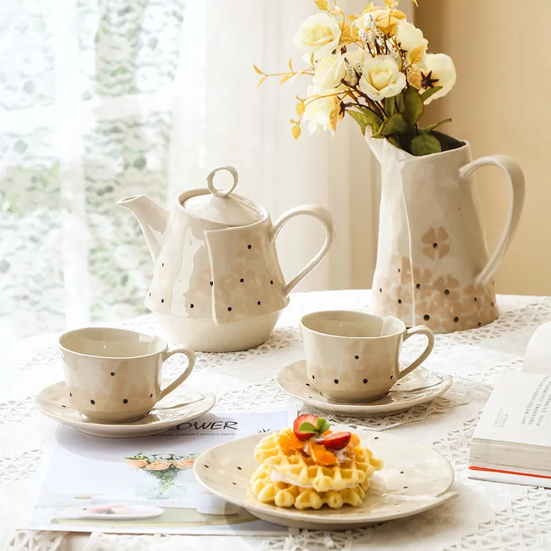 Tasse À Café Soucoupe Et Théière En Céramique Irrégulière Style Français Vintage Motif À Pois Fleurs Sakura Porcelaine Sous Glaçure Crème Beige
