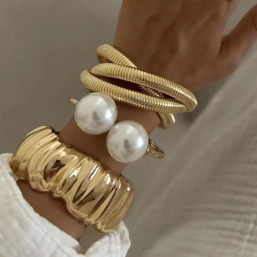 Irregular Pleated Alloy Bracelet And Ring Double Artificial Pearl Water Drop Hinge Bangle Minimalist Statement Jewelry For Women
