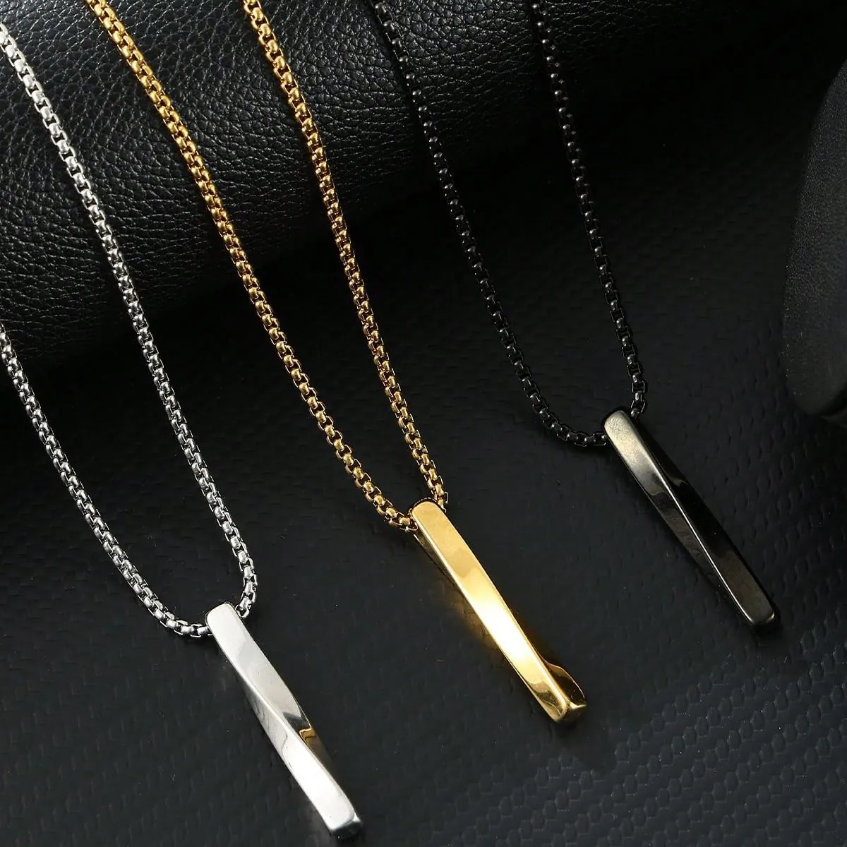 Minimalist Stainless Steel Twisted Bar Pendant Necklace Geometric Spiral Polished Cylinder Box Chain Men Jewelry