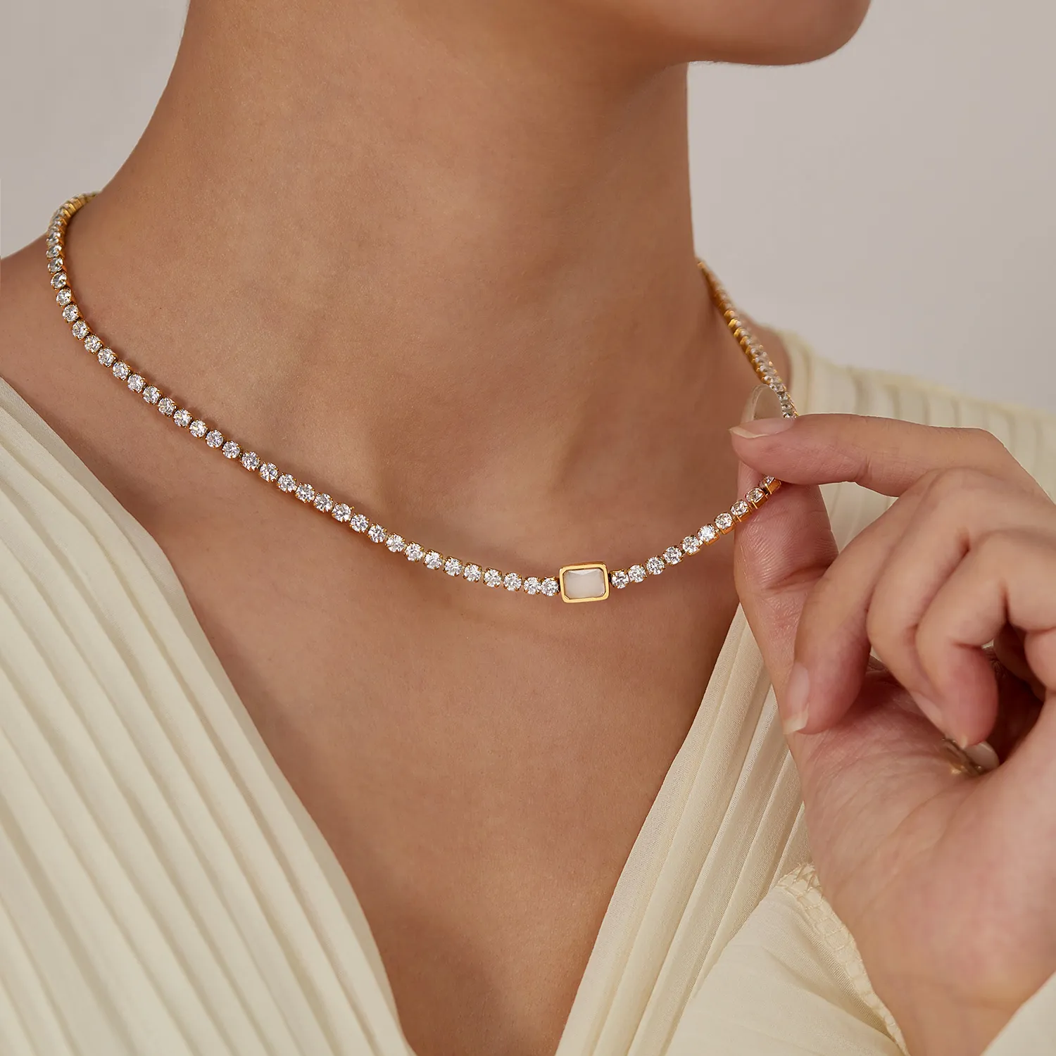 Edelstahl Tennis Halskette Vergoldet Zirkonia Quadratischer Muschel Anhänger Eleganter Modeschmuck Für Damen