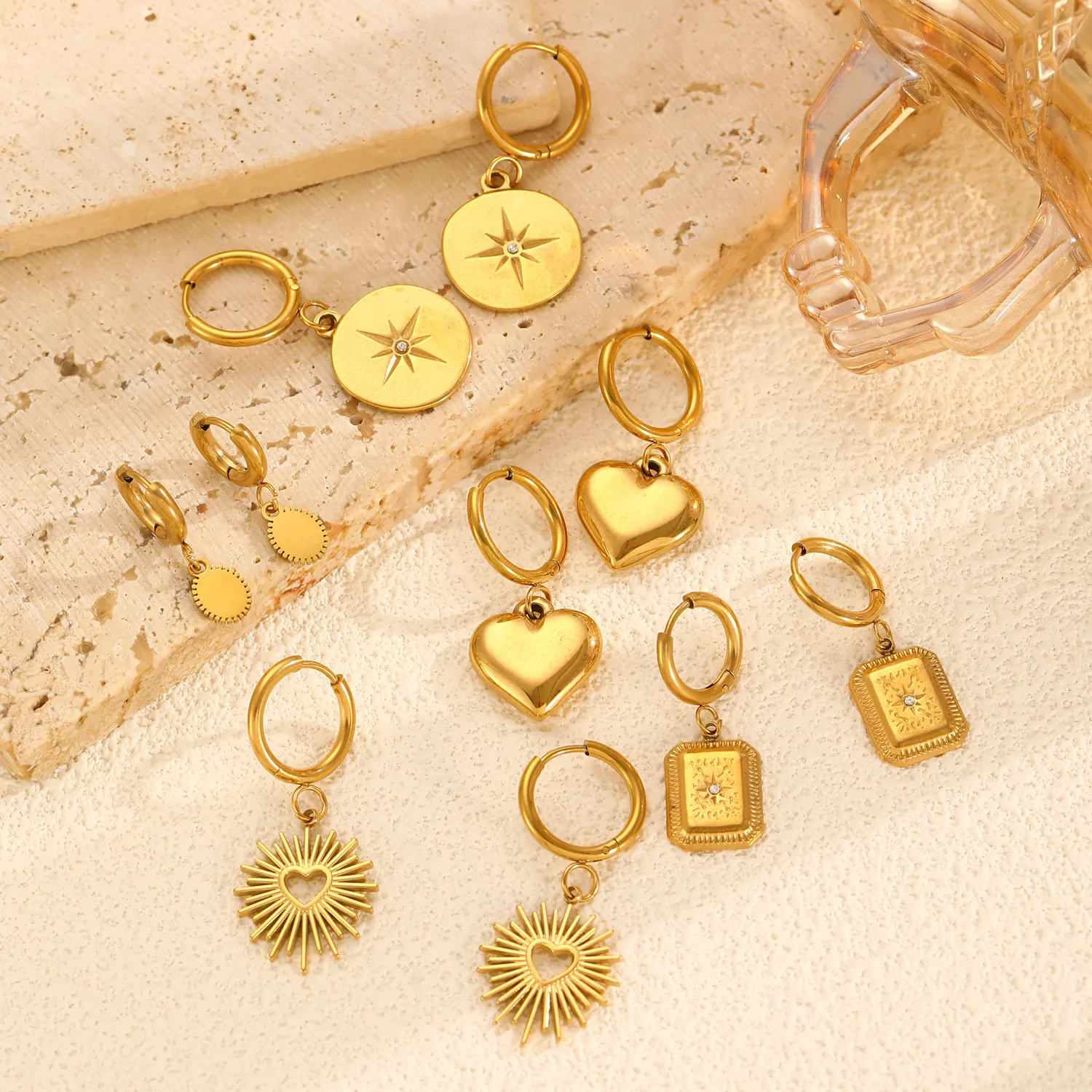Boucles D'oreilles Créoles À Pendentif Cœur Étoile Géométrique Plaqué Or 18 Carats Acier Inoxydable 304 Bijoux Minimalistes Femme