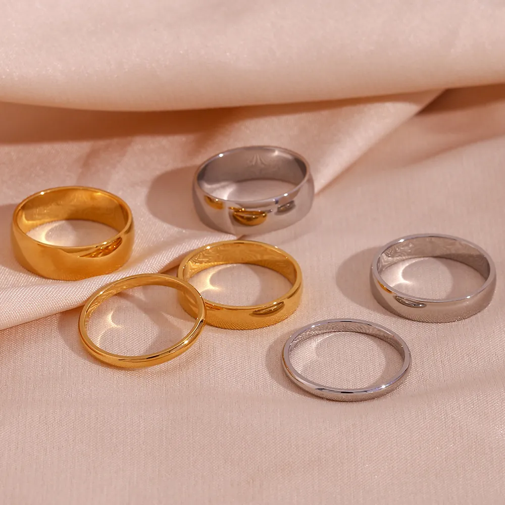 Minimalist Stainless Steel Plain Band Ring 18K Gold Plated Polished Geometric Finger Jewelry For Women