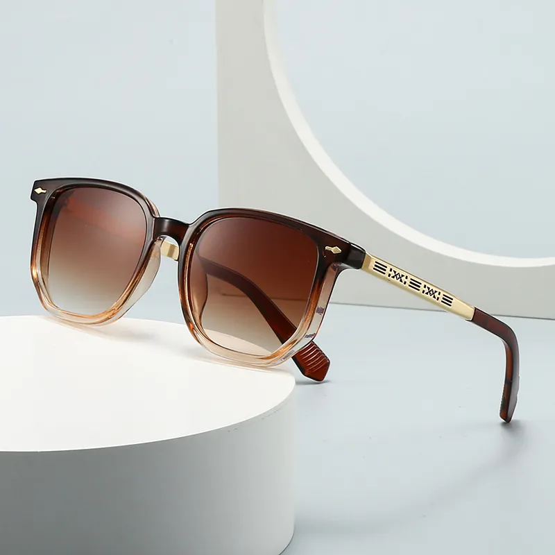 Retro Pilot Square Sunglasses For Men Women UV400 Protection PC Gradient Lens Geometric Metal Temple Fashion Eyewear