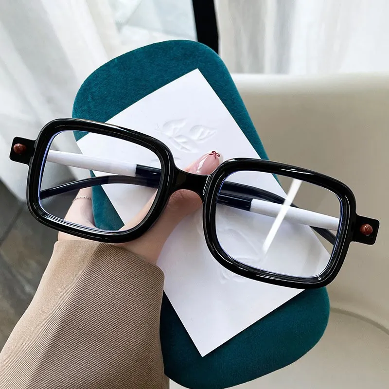 Vintage Square Frame Reading Glasses Blue Light Blocking PC High Definition Vision Retro Style For Men