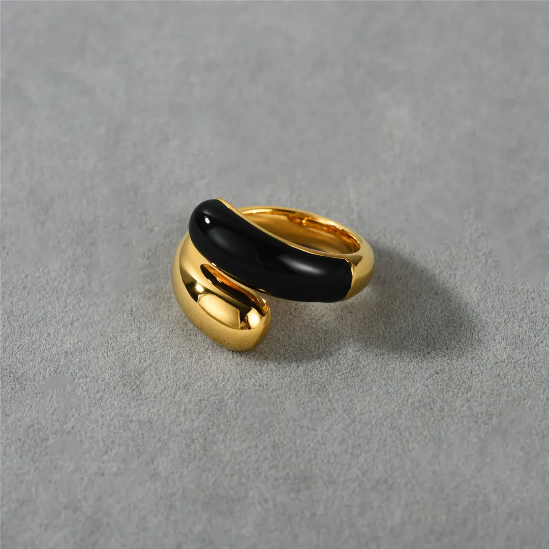Anello in Ottone Smaltato Placcato Oro 18K per Donna Minimalista Nero Oro Colore a Contrasto Geometrico Anello Aperto