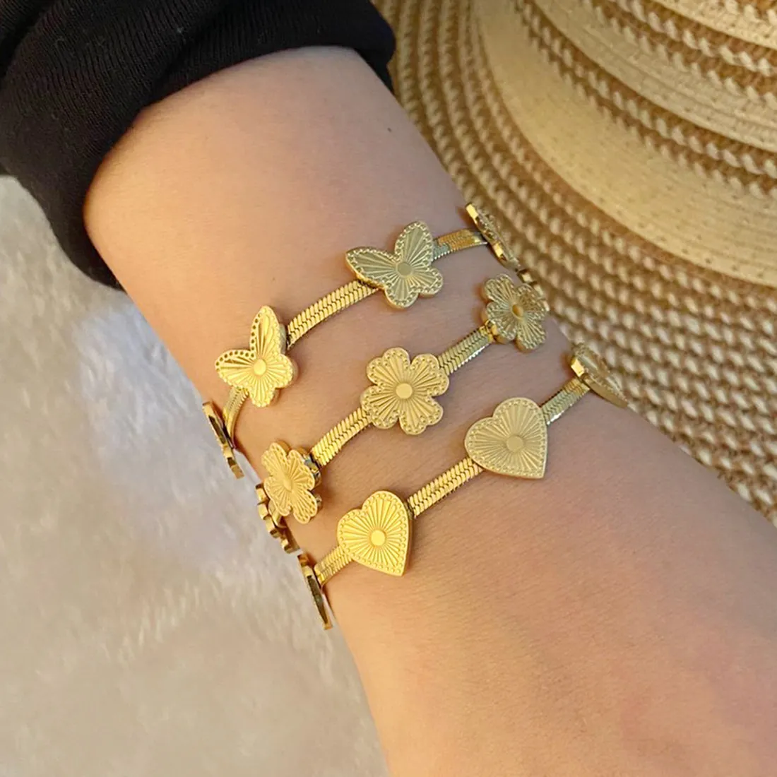 Bracelet À Charme Cœur Papillon En Acier Inoxydable Or Pour Femmes Bijoux Élégants À Chaîne Serpent Plate Avec Extension