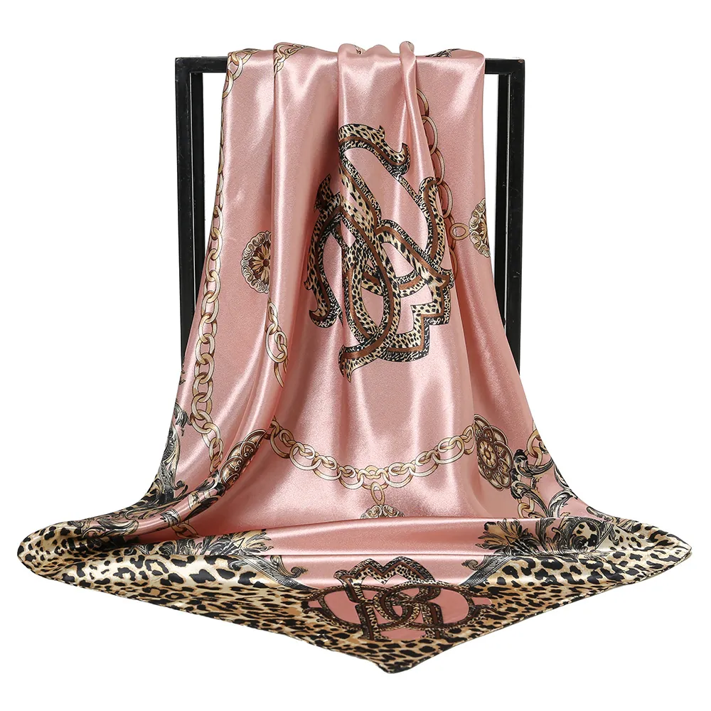 Women Square Scarf Simulated Satin Satin Leopard Print Gold Chain Baroque Print Retro Fashion Shawl Large